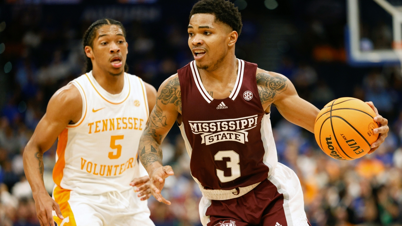Oklahoma State Reaches Out to Mississippi State Transfer Guard
