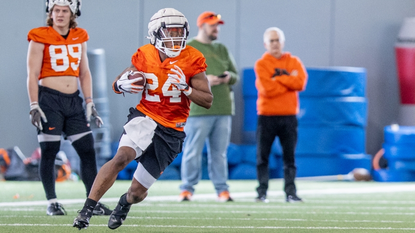 Oklahoma State Run Game Features Transfer, Tight Ends, and Fullbacks