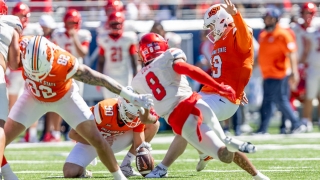 Meacham Teaches Oklahoma State Kicker Ward a Good Old "Hockey" Phrase