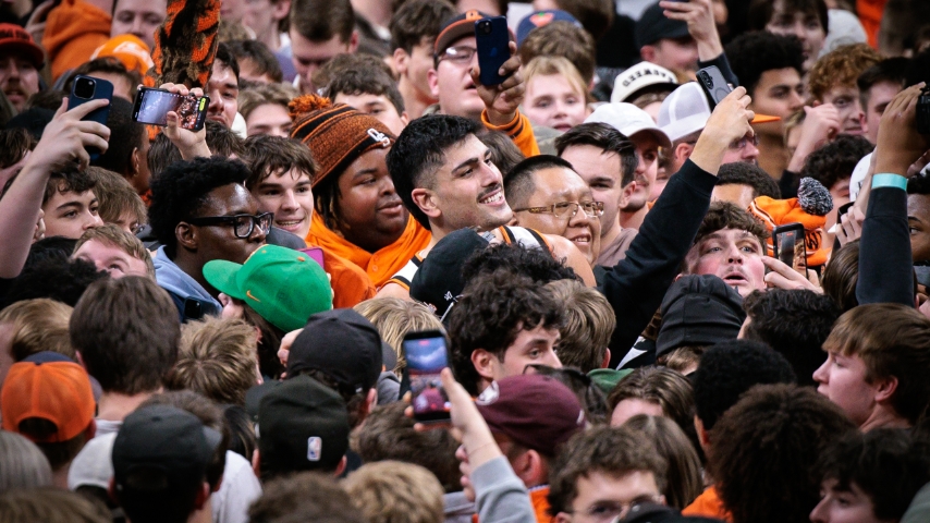 Parsa Fallah Announced Torn ACL Against West Virginia