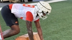 Redshirt Freshman Carl'veon Young Makes the Switch to Defensive End